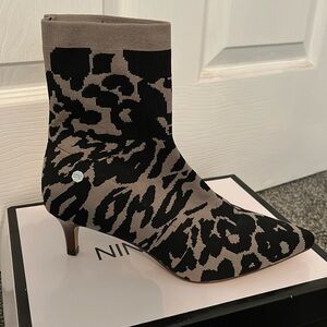 Louise et Cie Gray Leopard Bootie
